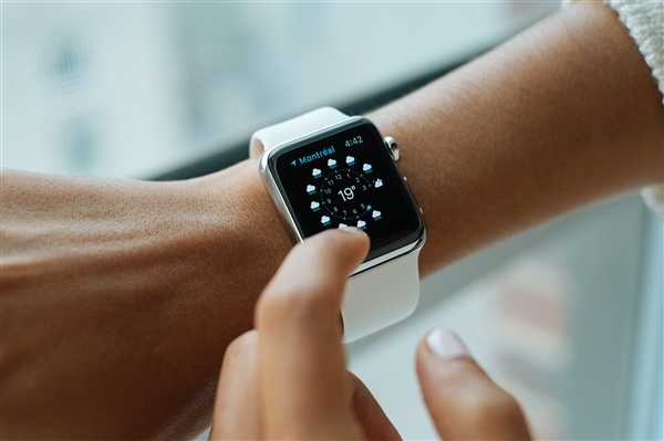 蘋果watchOS 5正式發(fā)布：新增對講機(jī)、手表支持互發(fā)語音