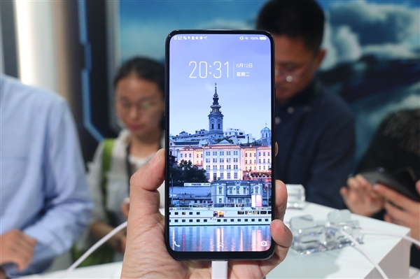 vivo NEX上手體驗(yàn)：目前最酷的全面屏旗艦機(jī)
