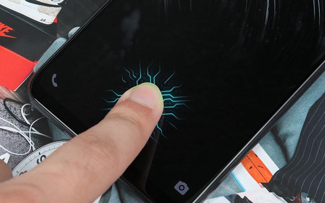 小米8和vivo NEX哪個(gè)好？vivo NEX對(duì)比小米8透明探索版區(qū)別