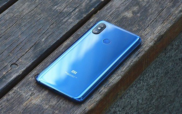 小米8和一加6買哪個(gè)好？差價(jià)500小米8對(duì)比一加6的區(qū)別