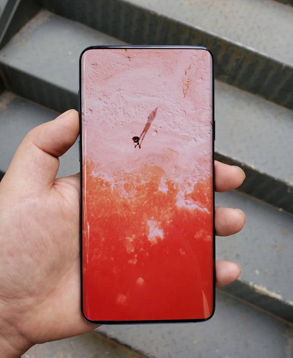 vivo Xplay新旗艦曝光：屏下攝像頭 屏占比逆天