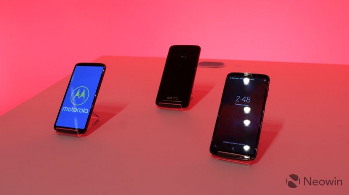 首款5G手機Moto Z3現(xiàn)場真機上手 通驍龍834+4GB內(nèi)存+64GB