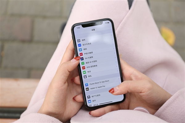 iPhoneX/8/8 Plus出現(xiàn)假死/黑屏等不予退換：屬系統(tǒng)Bug