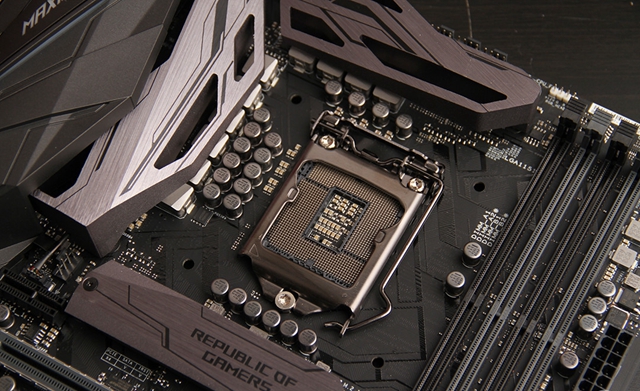 旗艦級的較量 i7-8086K和i7-8700K區(qū)別對比評測