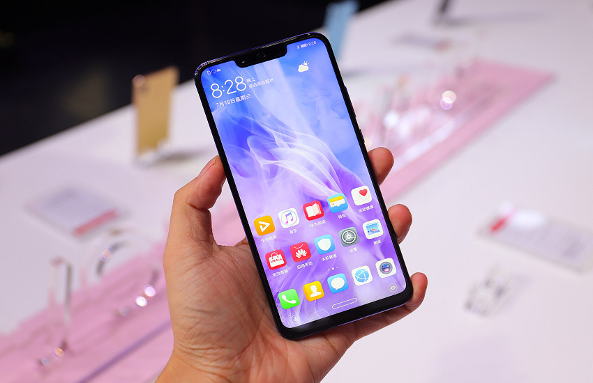 華為Nova3圖賞：主打顏值 支持GPU Turbo游戲極速技術(shù)