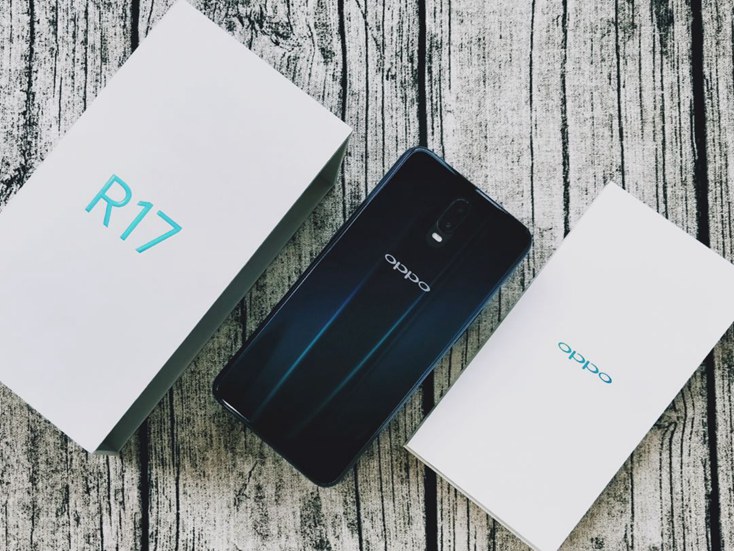 OPPO R17流光藍(lán)開箱圖賞 幻色漸變非常吸睛