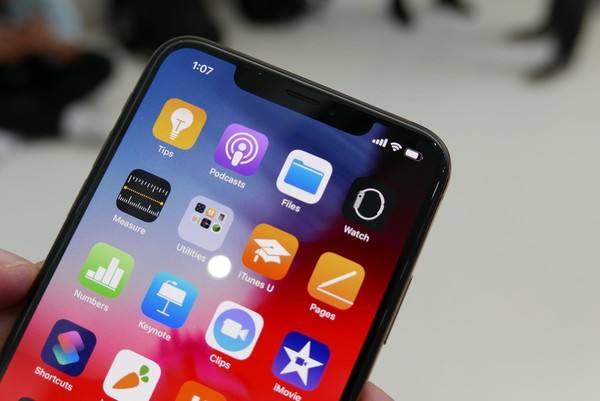 蘋果iPhone Xs系列為什么不值得買？看完這篇看完你就明白了