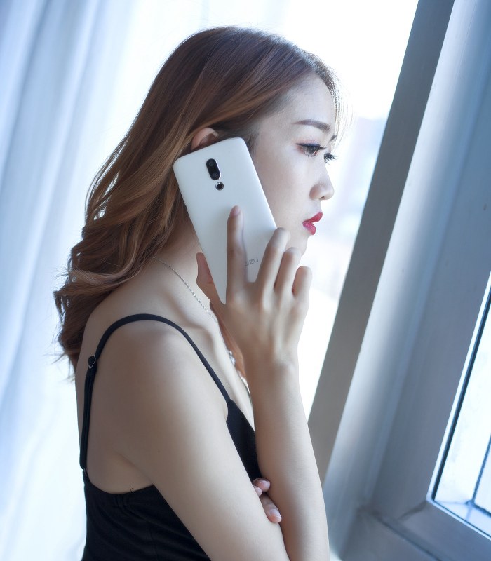 魅族16X汝窯白美女圖賞 手機(jī)真美人更美！(5/10)