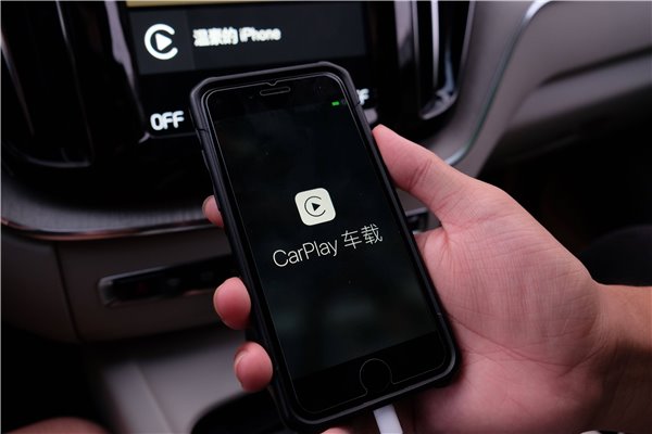 蘋果CarPlay支持第三方導(dǎo)航，我們體驗(yàn)了百度地圖