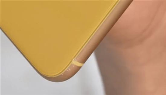 蘋果iPhone XR手機(jī)跌落測(cè)試：比起XS來果然差遠(yuǎn)了