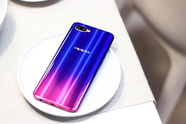 OPPO K1手勢(shì)拍照使用方法教程 OPPO K1手勢(shì)拍照怎么設(shè)置？