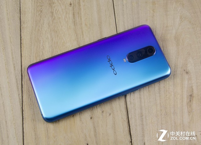 OPPO R17 Pro快速充電測試：SuperVOOC超級閃充回血有多快？