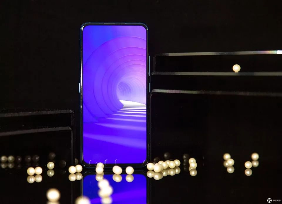 vivo NEX 雙屏版圖賞：既是實(shí)力派，也是「雙面派」