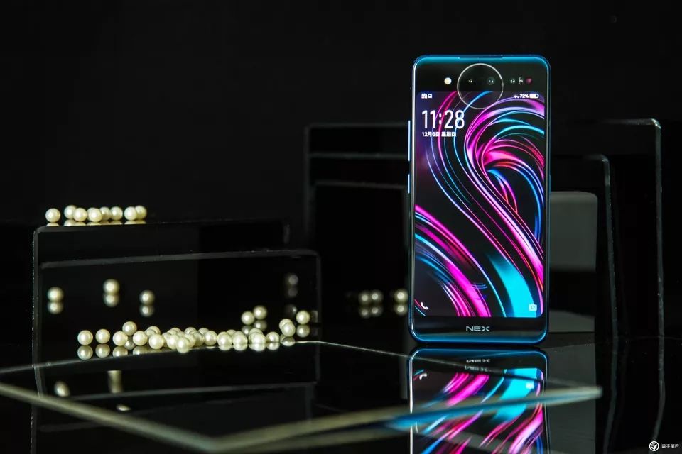 vivo NEX 雙屏版圖賞：既是實(shí)力派，也是「雙面派」