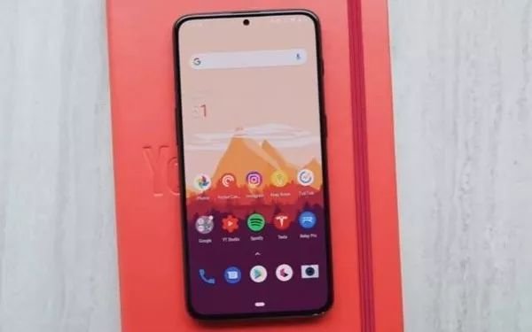 vivo V13真機(jī)曝光 ：聯(lián)發(fā)科P70+挖孔屏設(shè)計(jì) 售價(jià)有點(diǎn)驚喜