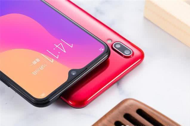 Vivo新機(jī)Vivo Z5細(xì)節(jié)曝光：發(fā)布或成千元機(jī)之王，性價(jià)比爆棚！