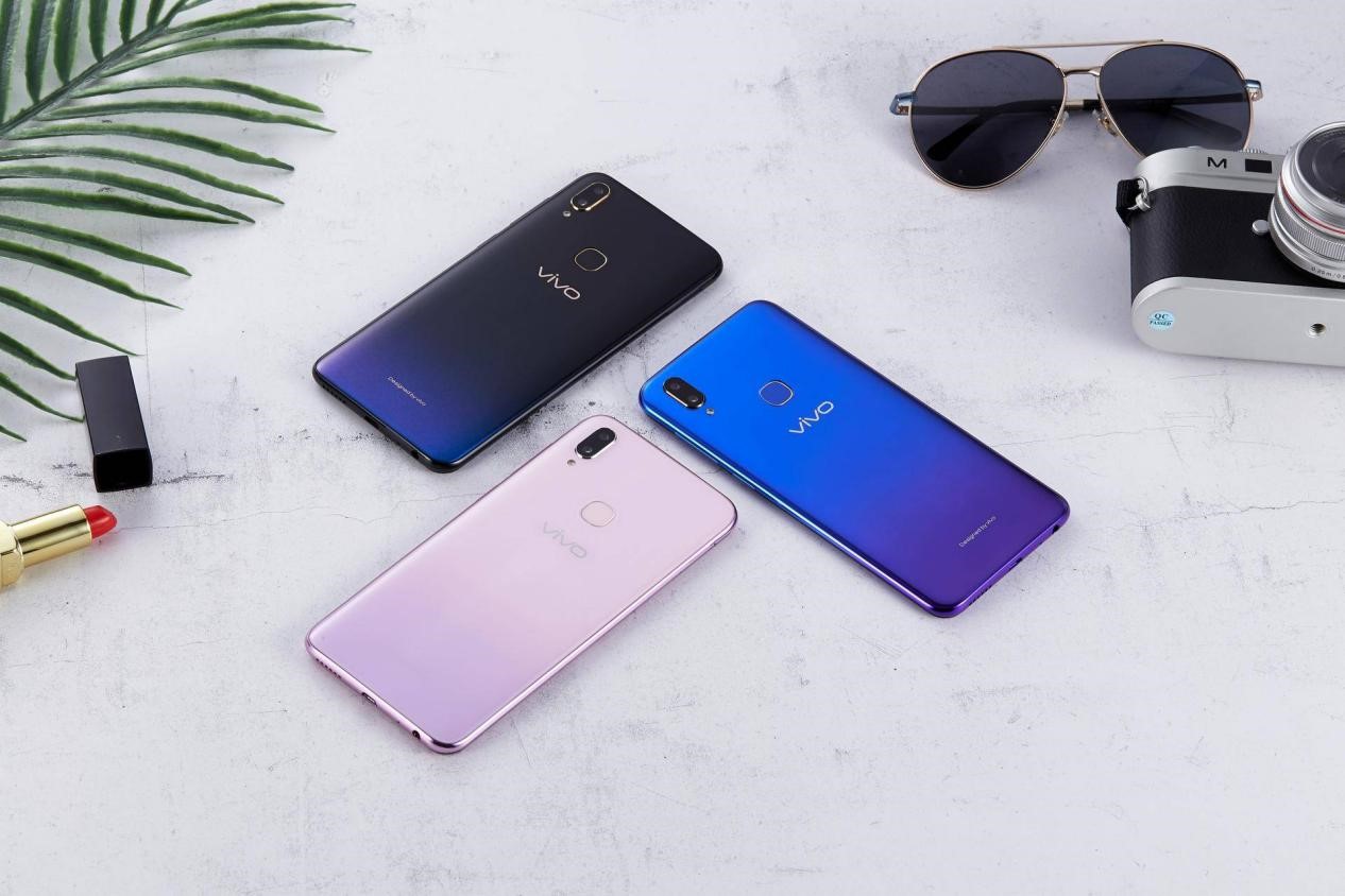 vivo Z3i 標(biāo)準(zhǔn)版圖賞：性能全面升級 顏值與實(shí)力兼具
