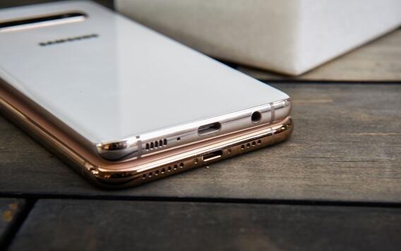 三星S10+和iPhone XS Max哪個(gè)好？三星S10和iPhone XS Max區(qū)別對(duì)比