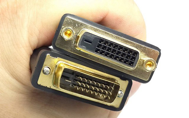 顯示器黑屏無信號(hào) 但電腦一直在運(yùn)行的原因和解決辦法